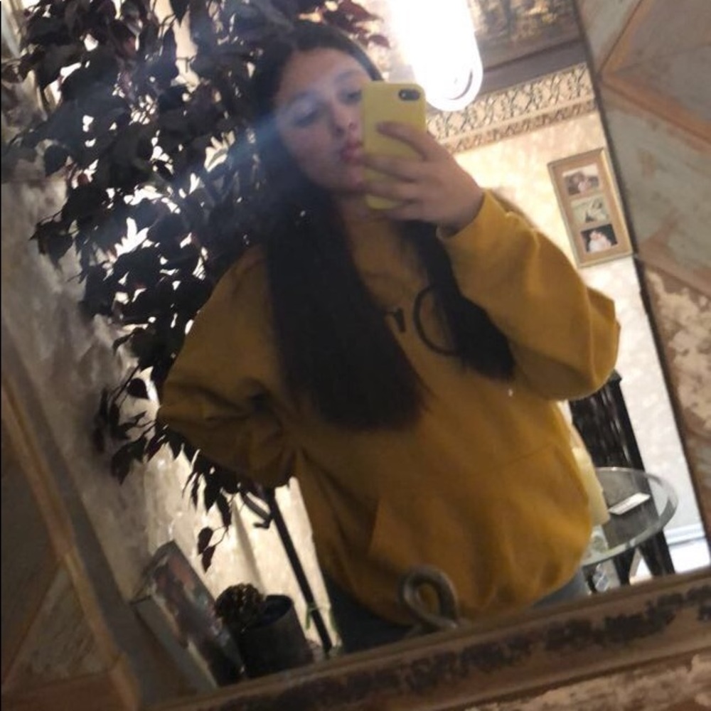 Meet your Posher, Layla